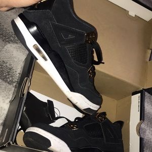 Jordan 4s